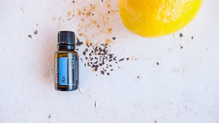 Limon Kabuğu Yağı: Doğadan Gelen Ferahlığın ve Saf İçeriğin Hikayesi doterra, air, oils, essential, aromatherapy, oil, therapy, alternative, herbal, herbs, aromatic, wellness, relaxation, fresh, health, citron, sunlight, lemon, bay leaf, peppermint, eucalyptus, tea tree, lemon peel, ravensara, cardamom, doterra, doterra, doterra, doterra, doterra, lemon peel