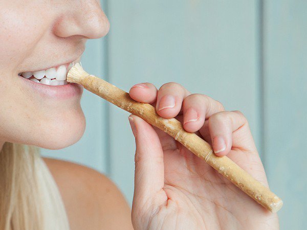 miswak 1 - Doğal Ağız ve Diş Sağlığında Geleneksel Bir Miras: Misvak Hakkında Her Şey